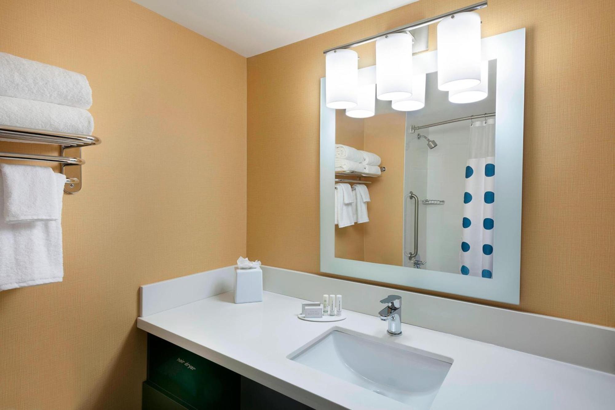 Towneplace Suites By Marriott Toronto Northeast/Markham Extérieur photo