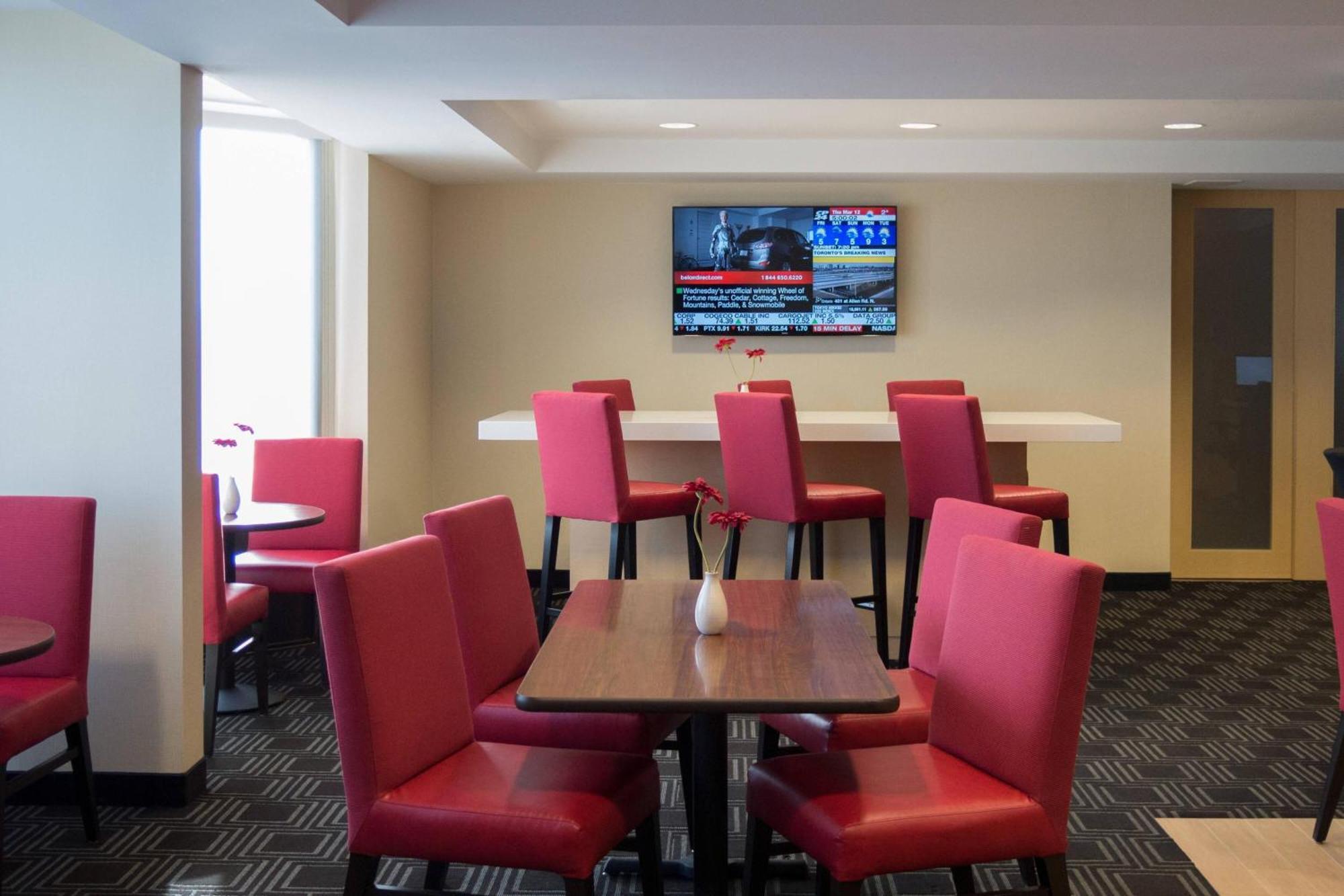 Towneplace Suites By Marriott Toronto Northeast/Markham Extérieur photo