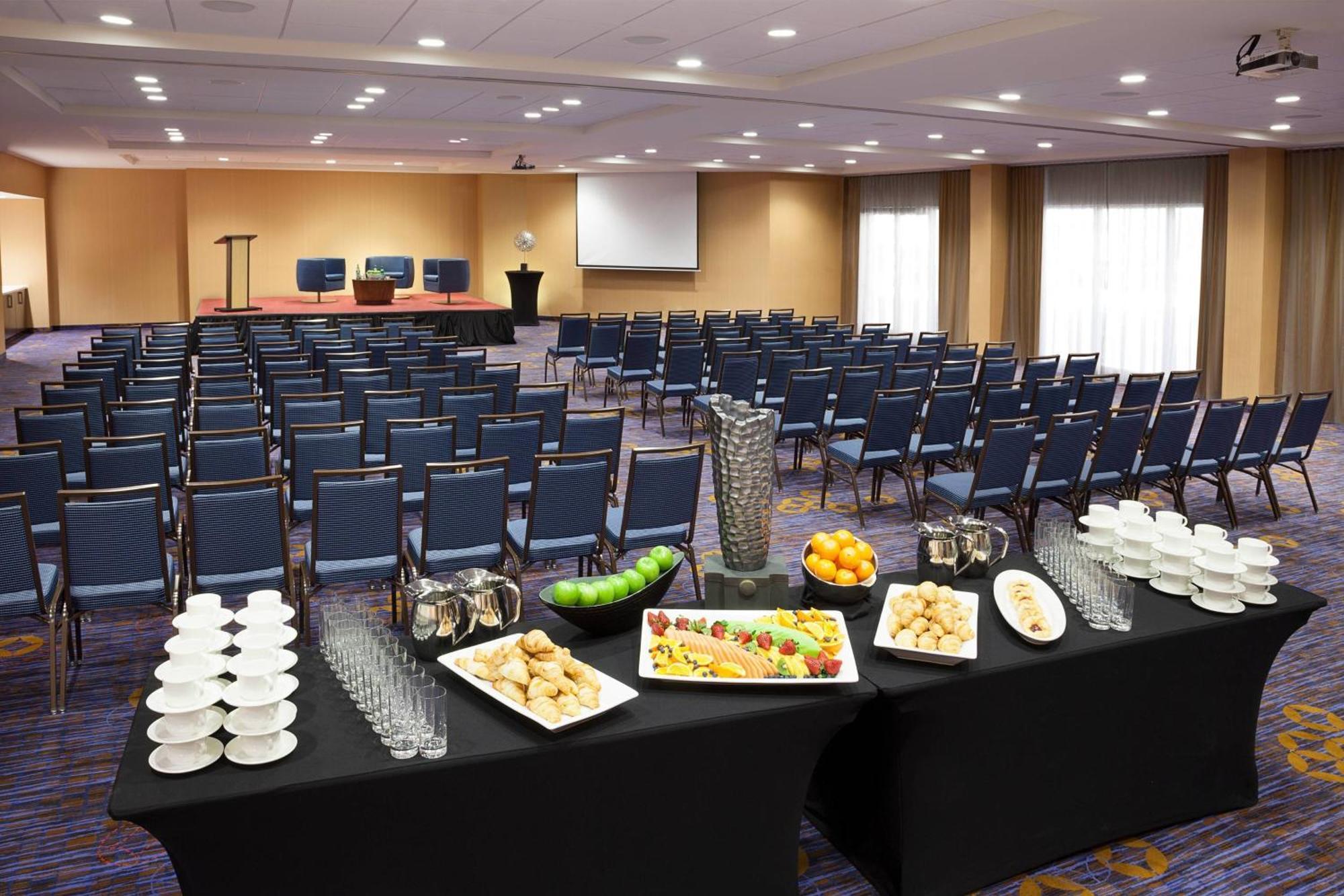 Towneplace Suites By Marriott Toronto Northeast/Markham Extérieur photo